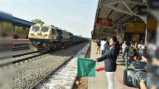 Photo of मदुरै ट्रेन हादसे में UP की ट्रैवल एजेंसी पर केस