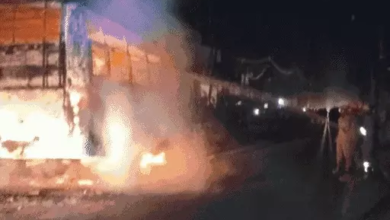 Photo of लखनऊ में चलती बस में लगी आग
