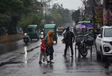 Photo of झमाझम बरसात से भीगा लखनऊ, कल से मिचौंग तूफान का दिखेगा असर