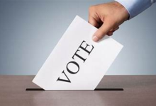 Photo of वोट डालना है तो मोबाइल जमा करो, नोएडा में पुलिस और मतदाता के बीच झड़प